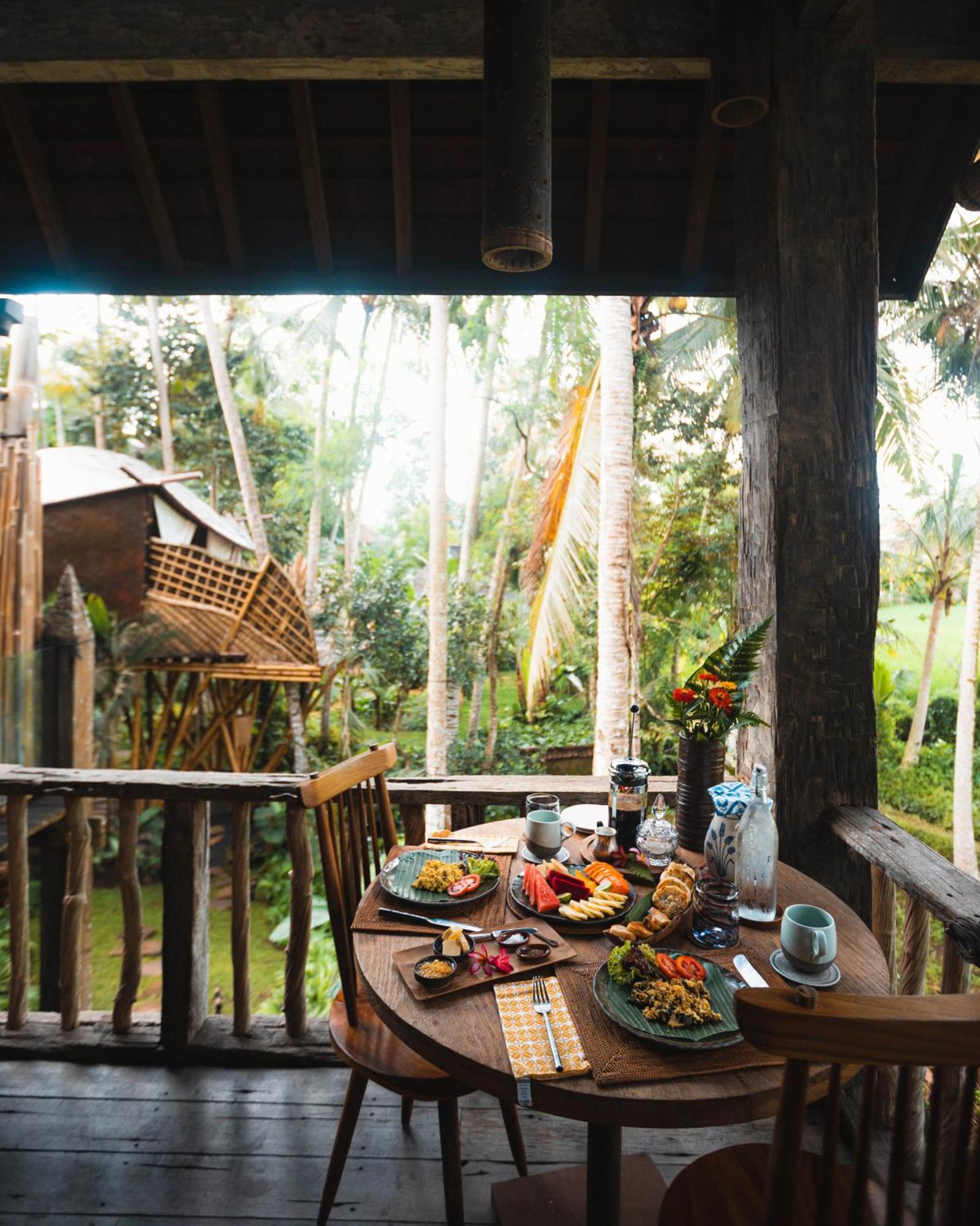 Stone House Hotell Ubud Exteriör bild