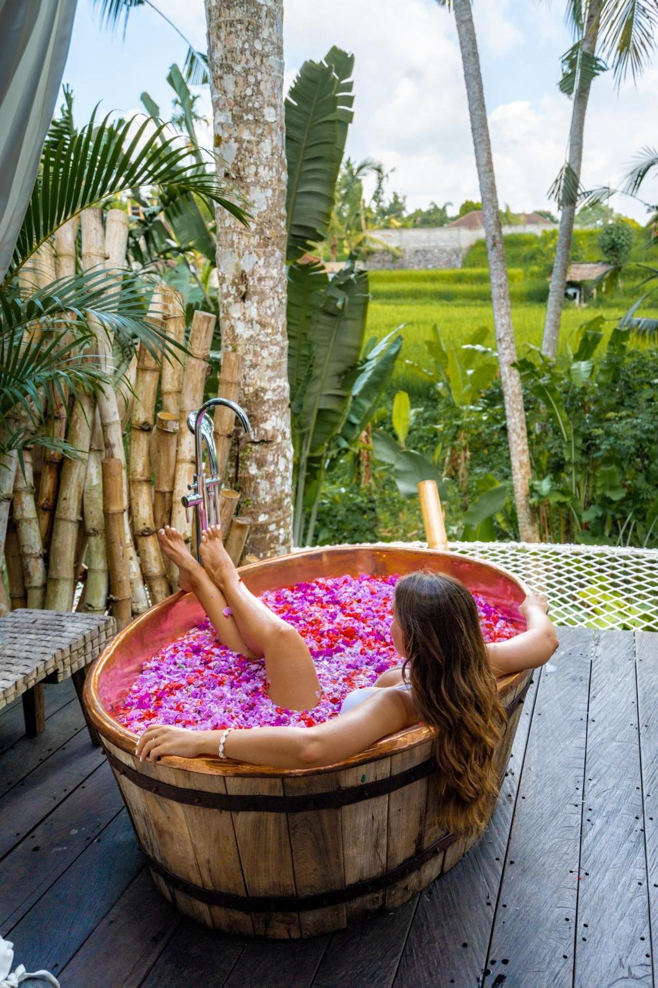 Stone House Hotell Ubud Exteriör bild