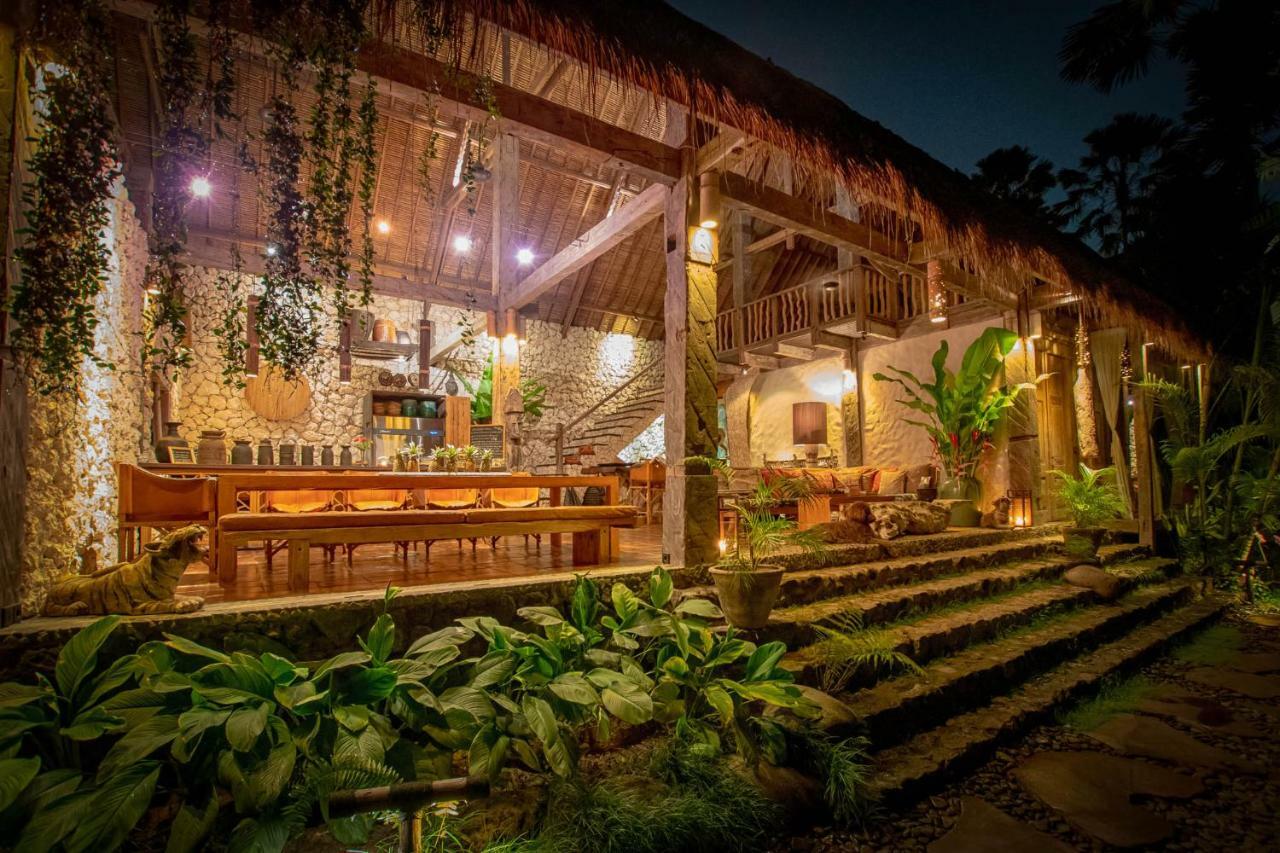 Stone House Hotell Ubud Exteriör bild